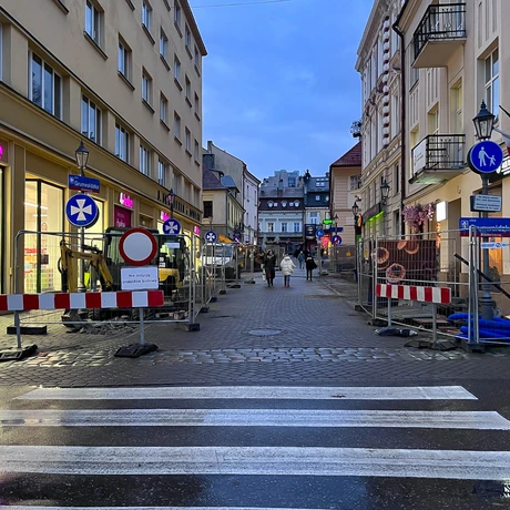 Przebudowa ul. Grunwaldzkiej w Rzeszowie [listopad 2023] - fot 7